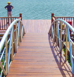 從化流溪河遊船碼頭活動引橋