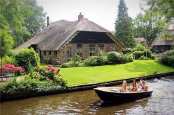 世界著名濱水建築旅遊小鎮--超美荷蘭羊角村