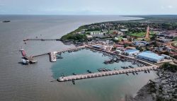 中國援幾內亞比紹板丁漁業碼頭